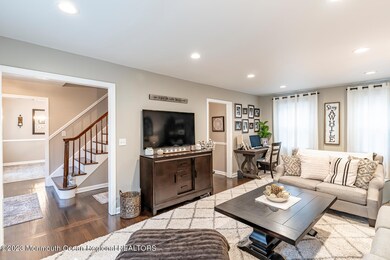 265 Sudbury Rd Point Pleasant-large-023-