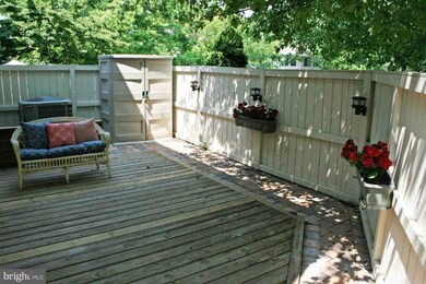 5813 Harness Ct, Columbia, MD 21044 - photo 3