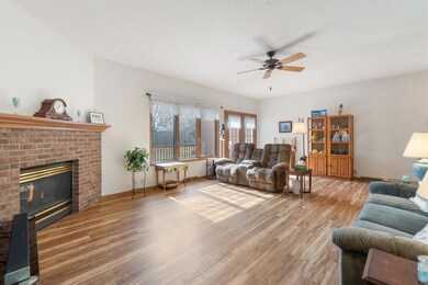 2916 W 4th St, Cedar Falls, IA 50613 - photo 5