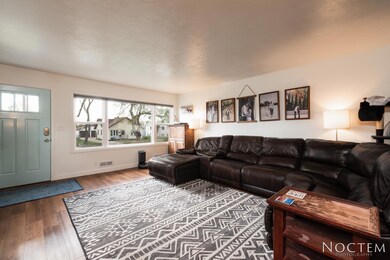 719 North 21st St-19
