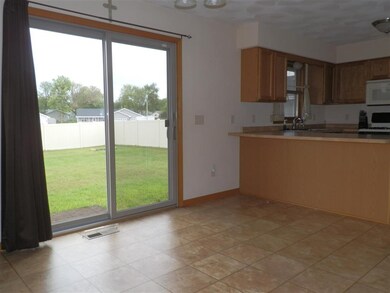 2354 S Terrace St, Janesville, WI 53546 - photo 7