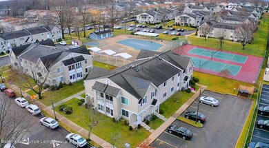 54 Gervil St unit 112, Staten Island, NY 10309 - photo 4