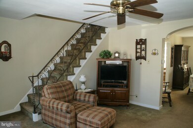 4300 Marple St, Philadelphia, PA 19136 - photo 4