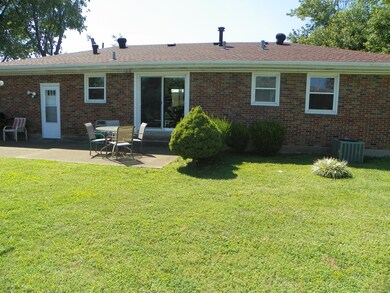 8411 Seaforth Dr 009