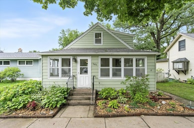 03-141 6th St N-3.jpg