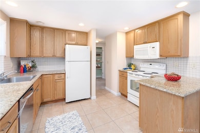 13849 37th Ave S, Tukwila, WA 98168 - photo 7