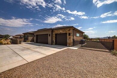 3-213 W Apogee Ln