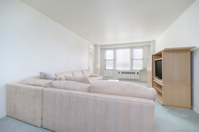 Fountain Terrace at Strawberry Hill unit 636, Stamford, CT 06902 - photo 5