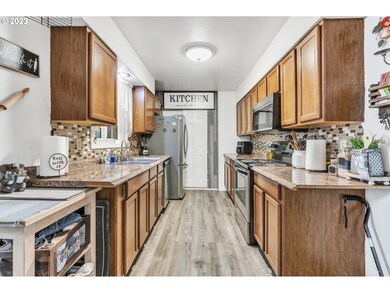 3320 16th Ct, Forest Grove, OR 97116 - photo 5