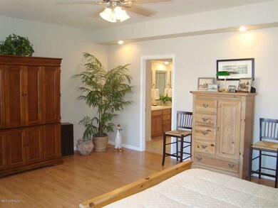 1040 Baylor 23 Master Bath