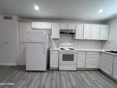 3302 W Loma Ln unit 2, Phoenix, AZ 85051 - photo 5