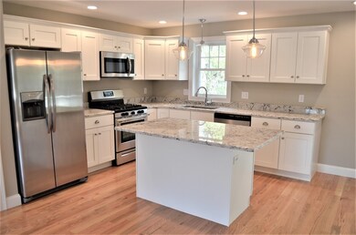 60 Danforth St unit B, Taunton, MA 02780 - photo 2