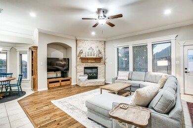 7912 Forest Lakes Ct, North Richland Hills, TX 76182 - photo 7