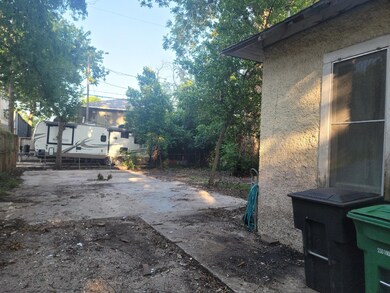 1236 Columbia St, Houston, TX 77008 - photo 3