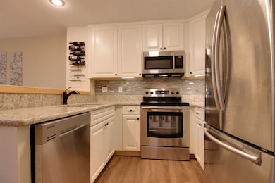 131 Forest Ridge Dr unit 3, Lincoln, NH 03251 - photo 5