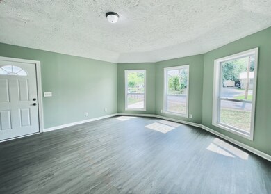 504 Moody St, Shelbyville, TN 37160 - photo 4