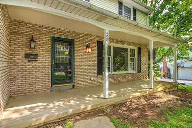 259 Blenheim Dr, Easton, PA 18045 - photo 2