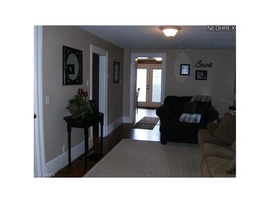 View of the Family room from the Foyer entry. Oh s