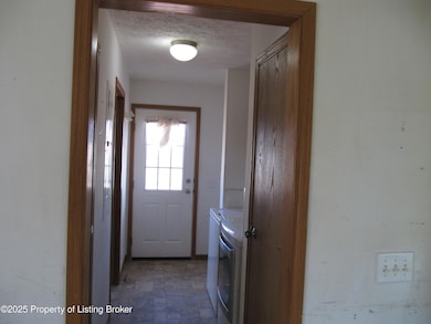 36 Log Cabin Rd, Wibaux, MT 59353 - photo 6