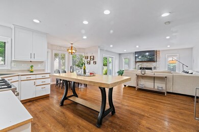 9704 W 56th St, Countryside, IL 60525 - photo 7