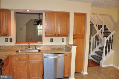 10 Donn Ct, Perry Hall, MD 21128 - photo 6