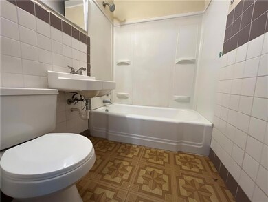 132 N Franklin St unit 2, Allentown, PA 18102 - photo 4