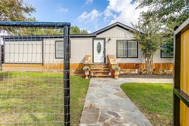 3701 Texas Ave, Granbury, TX 76049 - photo 4