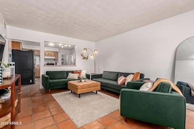 1402 E Malapai Dr, Phoenix, AZ 85020 - photo 4