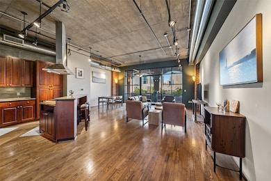 505 Bastrop St unit 402, Houston, TX 77003 - photo 6