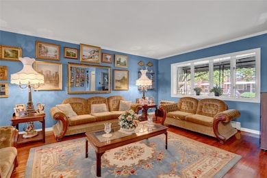 25-27 76th St, Flushing, NY 11370 - photo 4