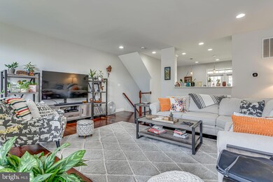 742 Collington Ct, Woodbridge, VA 22191 - photo 4