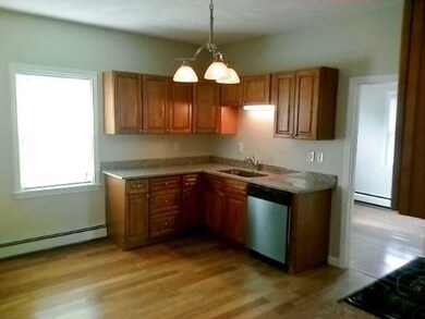11 Wainwright St, Providence, RI 02908 - photo 2