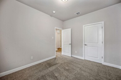 1528 Seabiscuit Dr, Granbury, TX 76049 - photo 7