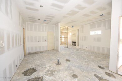 Kitchen & Living