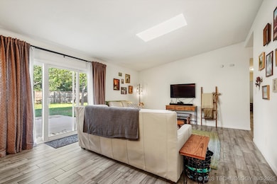 1751 E 60th St, Tulsa, OK 74105 - photo 6