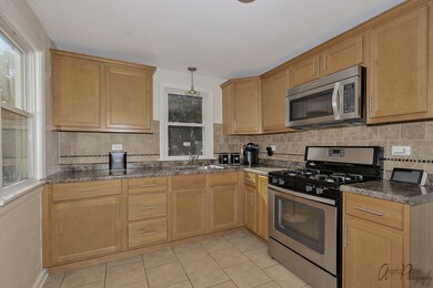 2009 Marshall Pkwy, Waukegan, IL 60085 - photo 2