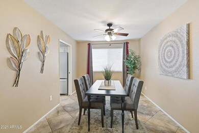2044 E Dunbar Dr-7
