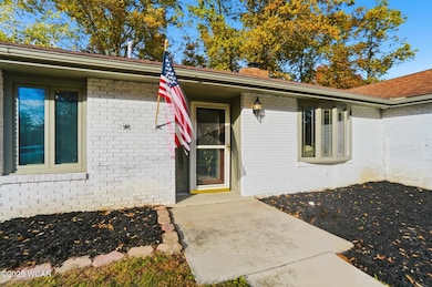 2517 Hall Dr, Lima, OH 45806 - photo 4