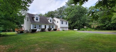 3 Chasebrook Cir, Litchfield, NH 03052 - photo 4