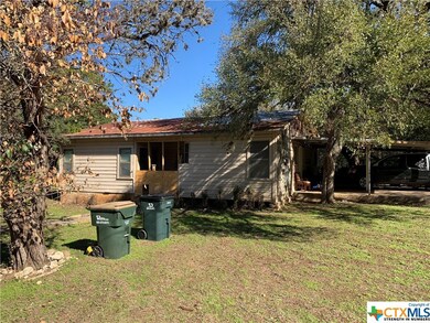 902 Columbia St, San Marcos, TX 78666 - photo 2