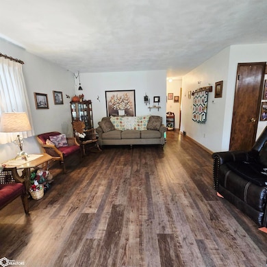 1105 N 3rd St, Oskaloosa, IA 52577 - photo 6