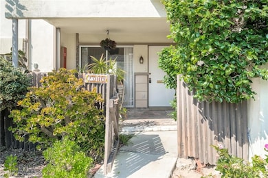 23009 Nadine Cir unit A, Torrance, CA 90505 - photo 2