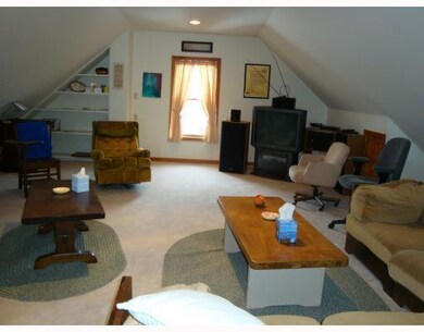 Den/Family/Great Room. 33 x 17 3rd...