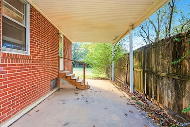 811 Peachtree St, Athens, AL 35611 - photo 2