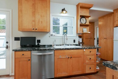 525 Coronado St-012-018-Kitchen-MLS_Size
