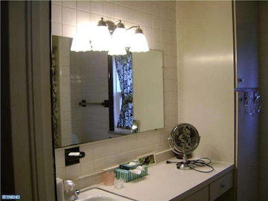 170 W Centre St, Woodbury, NJ 08096 - photo 7