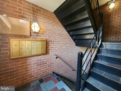 866 Quince Orchard Blvd unit 102, Gaithersburg, MD 20878 - photo 2