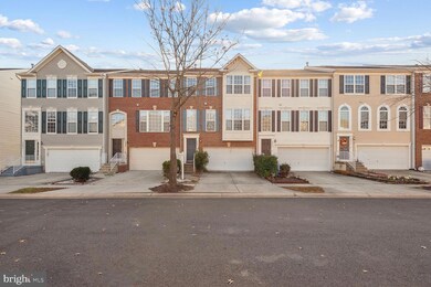 42823 Shaler St, Chantilly, VA 20152 - photo 2