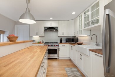 31 Sharon Rd unit 5, Salisbury, CT 06039 - photo 3