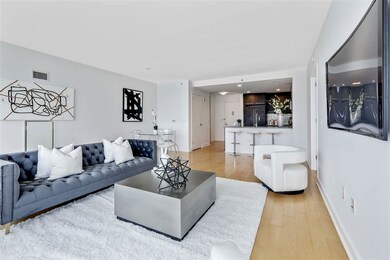 Crystal Point unit C1903, Jersey City, NJ 07302 - photo 3